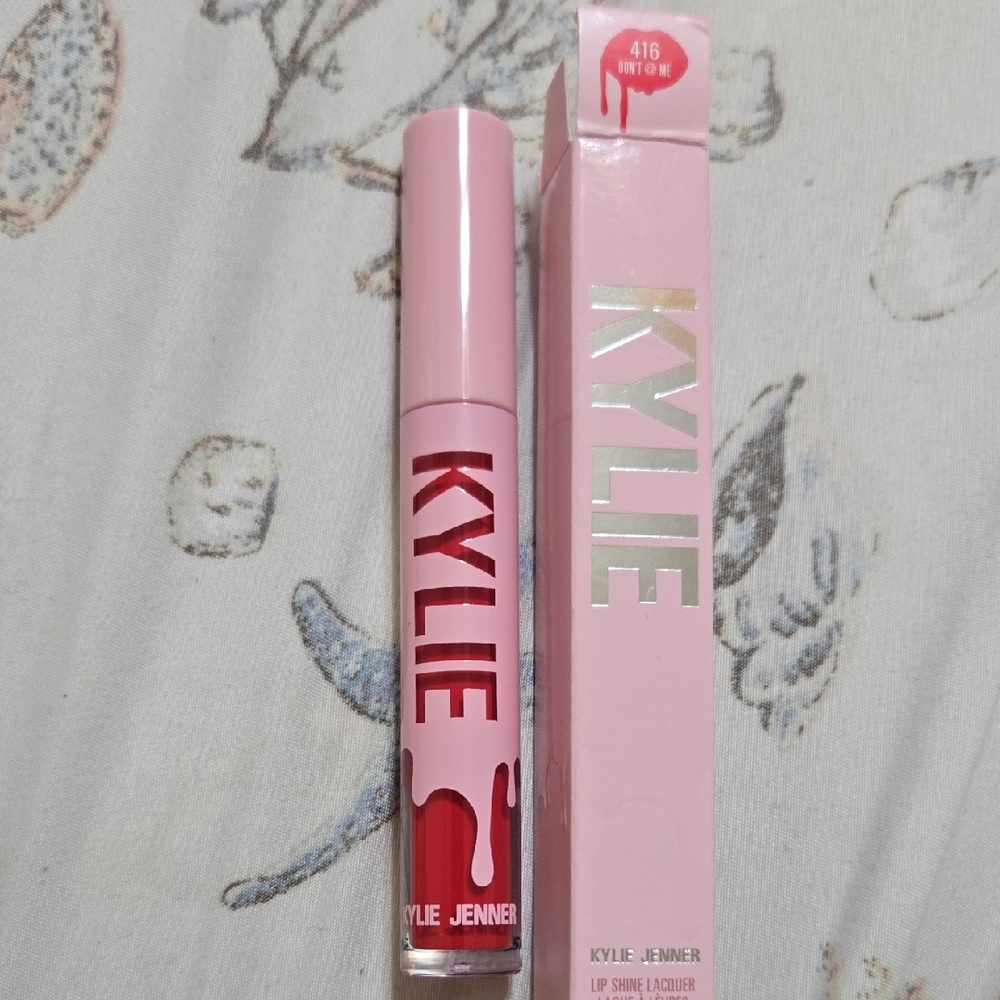 Kylie Cosmetics Lip Shine Lacquer - Bold Red